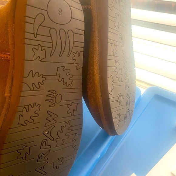 Bearpaw Distressed Boots - Picture 7 of 7